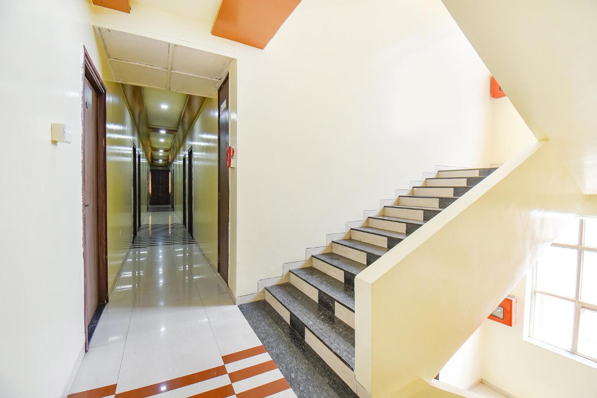Fabhotel Royal Empire - Bird Valley Udhyan Pimpri-Chinchwad Eksteriør billede